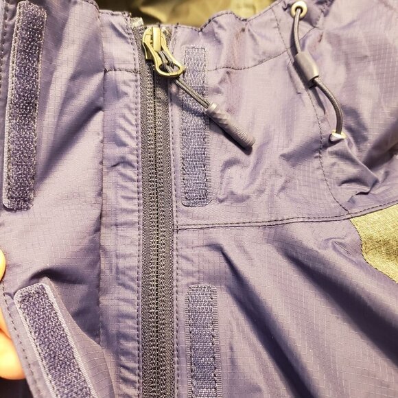 The North Face lightweight Rain Jacket women's size S - Picture 4 of 15